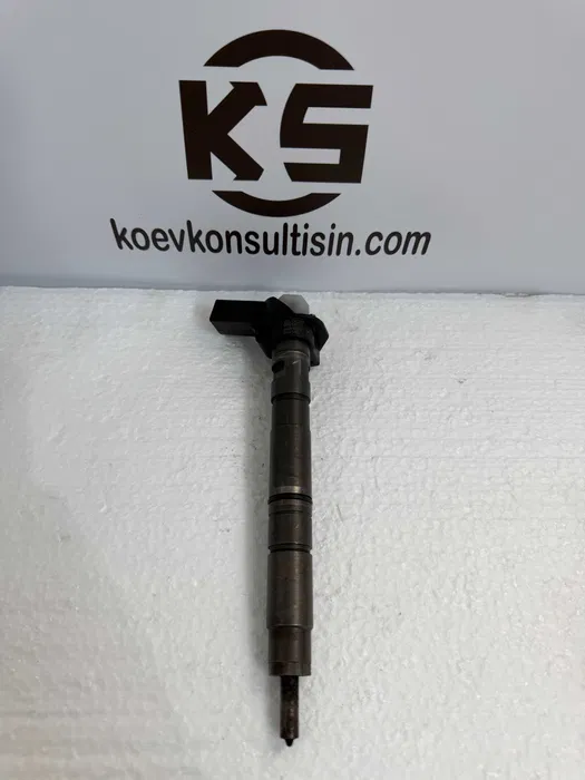 Оригинална пиезо дюза (инжектор) за VW / AUDI 2.0 TDI – Bosch 0445116030 / 03L130277